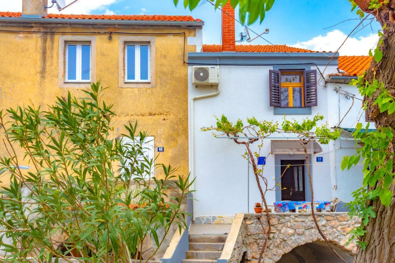 Vila Kuca Za Odmor Kornić Exteriér fotografie